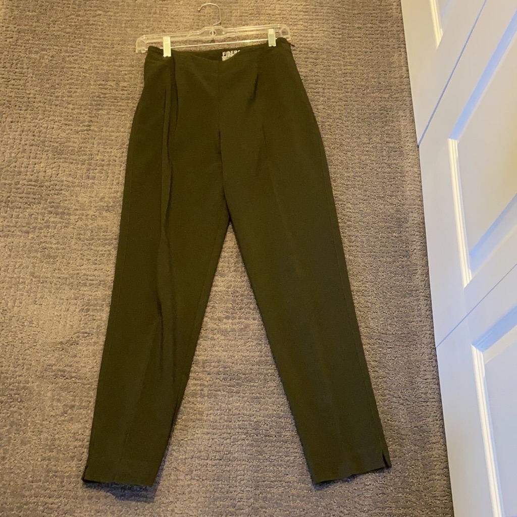 Fibers Women’s Army Green Pants Trousers Loose Fit 6
